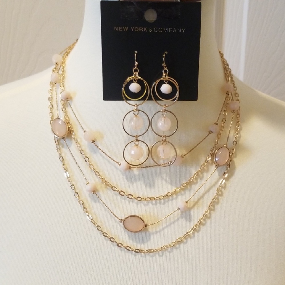 Necklace and earring set